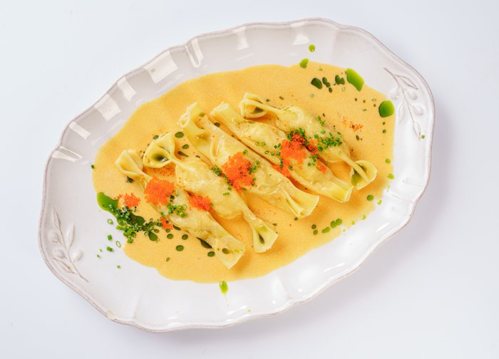 Карамелле с креветками в соусе биск